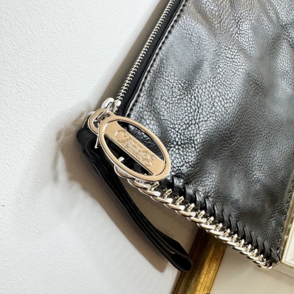 Carlos Santana Women’s Black Clutch Bag – Faux Leather with Chain, Evening - Picture 5 of 8